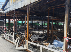 В Геническе предпринимателей попросили помочь в восстановлении сгоревшего рынка