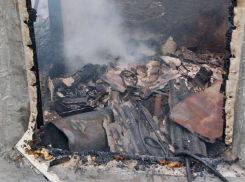 Семейная пара погибла при пожаре в собственном доме в Каховке