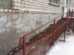 В Чаплинке инвалид через прокуратуру заставил бизнесмена установить пандус