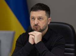 Axios: Зеленский согласился обсуждать российско-американский мирный план