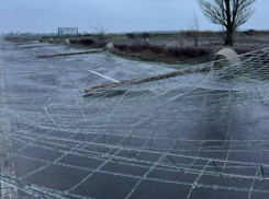 Водителей попросили воздержаться от поездок между Херсоном и Николаевом из-за упавшего антидронового коридора