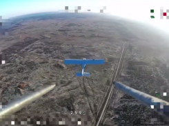 «Бумеранг-10» взорвал тараном дрон ВСУ «Дартс» и попал на видео в Херсонской области