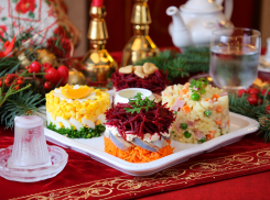 Стало известно, во сколько обойдётся новогодний салат оливье для херсонцев