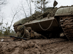 Новости СВО: на кладбищах Украины нет места, Кремль ждёт переговоры, удар возмездия в Херсоне