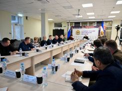 В Херсонской области чиновникам установили надбавку до 50 тысяч рублей к зарплате