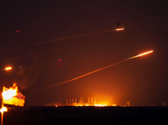 Летевшие через Херсонскую область дроны добивают инфраструктуру Украины