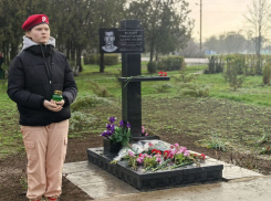 В Херсонской области открыли памятную доску герою СВО, погибшему в ДНР