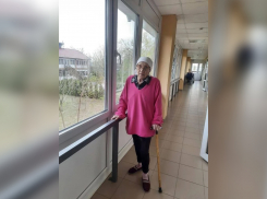 Пенсионерка приехала искать семью и потерялась в Геническе