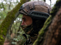 Пуля прошла навылет: боец ВС РФ раскрыл подробности зачистки Антоновского моста