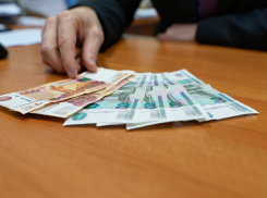Дающим работу херсонцам сотрудникам ЦЗН зажали 3,4 млн рублей зарплаты