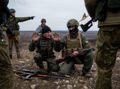 Новости СВО: ВСУшники пачками сдаются в плен, Кличко метит на место Зеленского и кадры разгрома боевиков под Херсоном