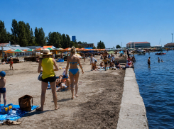 Власти Скадовского округа призвали жителей и гостей пока не купаться в море