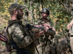 Боевики ВСУ маскируются под мирных жителей в Херсоне
