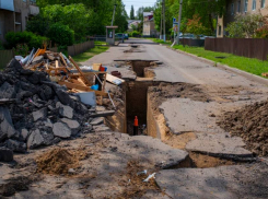 Власти Геническа закрыли глаза на мусорный беспредел подрядчиков после прокладки водопровода