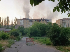В Каховском округе за неделю из-за атак БПЛА сгорели шесть квартир, повреждены дома, ЛЭП и газопровод