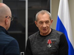 Выжившему после теракта главврачу Алёшкинской ЦРБ вручили орден Мужества