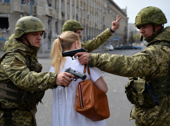 Свидание с военным обернулось ограблением: херсонка лишилась 114 тысяч рублей
