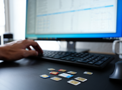 Херсонцам напомнили о блокировке зарегистрированных на украинские паспорта сим-карт с 1 ноября 