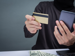 Телефонные мошенники обманули жителей Херсонщины на более чем 150 тысяч рублей