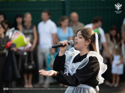 Сальдо озвучил школу в Геническе 