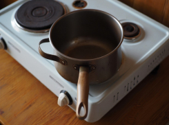 Жители домов на трёх улицах Каховки в апреле заплатят меньше за электроэнергию