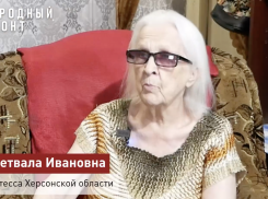 Слепая 80-летняя поэтесса из Херсонщины исполнила мечту, зачитав стихи бойцам на фронте