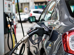 Сальдо признал проблему нехватки топлива в Херсонской области