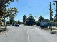 В Геническе водитель едва не убил пожилого велосипедиста