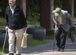 Кастюкевич: из-за коррупции в Киеве херсонским пенсионерам не хватает денег на еду