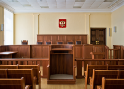 Омичку осудят за хищение 814 тысяч рублей у переселенцев из Херсона