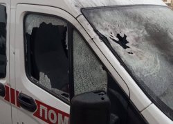 Киевский режим атаковал два автомобиля скорой помощи в Новой Каховке