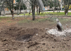 Украинские боевики дистанционно минируют частный сектор Алешек