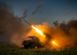 Сводка СВО на 14 июля: украинские боевики строят баррикады из трупов, очередное уничтожение переправы ВСУ, порты Одессы в адском пламени