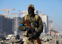 Военкомы остановили автобус и насильно увезли мужчину в Херсоне