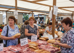 Продукты в Херсонской области оказались дешевле, чем в Крыму, но есть нюанс 