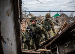 Бойцы ВС РФ уничтожили десятки боевиков ВСУ и склады на Херсонском направлении