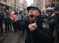Новые бандеровцы выслеживают активистов в правобережном Херсоне