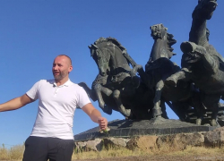 Херсонский чиновник Филипчук спасет Легендарную тачанку от вандалов-каховчан