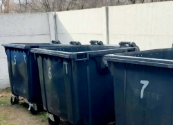 В Каховском округе установили 236 новых мусорных контейнеров