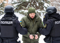 В Херсоне боевик ВСУ изнасиловал девушку и напал на полицеского