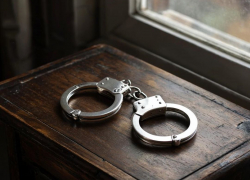 На правобережье Херсонщины чиновница пустила на ветер полмиллиона гривен