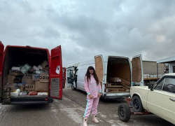 Волонтёров с гумпомощью не пустили в Херсонскую область, прикрывшись Путиным