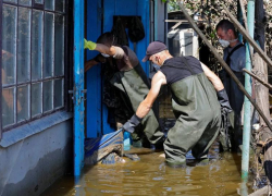Власти опровергли информацию о брошенных ликвидаторах последствий подрыва Каховской ГЭС