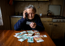 Пенсионерка из Скадовска отправила на «безопасный счёт» более двух млн рублей