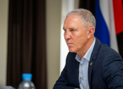 Сальдо жестко осадил чиновников Скадовска за «дерево на тротуаре»