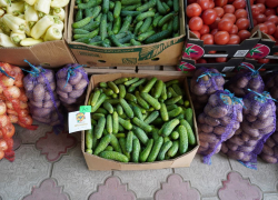 Прокуроры и Сальдо отрапортовали о падении цен на молоко, овощи и фрукты