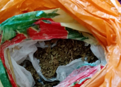 В Херсонской области полицейские поймали двух сельчан с наркотиками