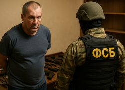 УФСБ накрыла домашний арсенал в Херсонщине: 51-летнему мужчине светит до 12 лет