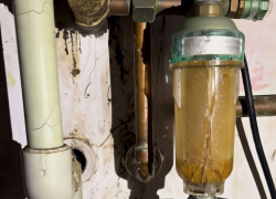 В домах херсонцев замерзают даже унитазы из-за отсутствия электричества и отопления