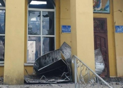 ВСУ сожгли ДК и ранили двух человек за сутки в Херсонской области